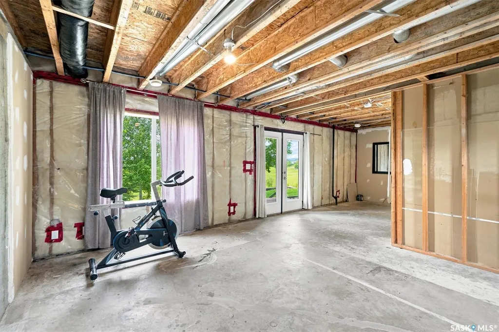 118 Hampton Circle Saskatoon SK S7R 0C9