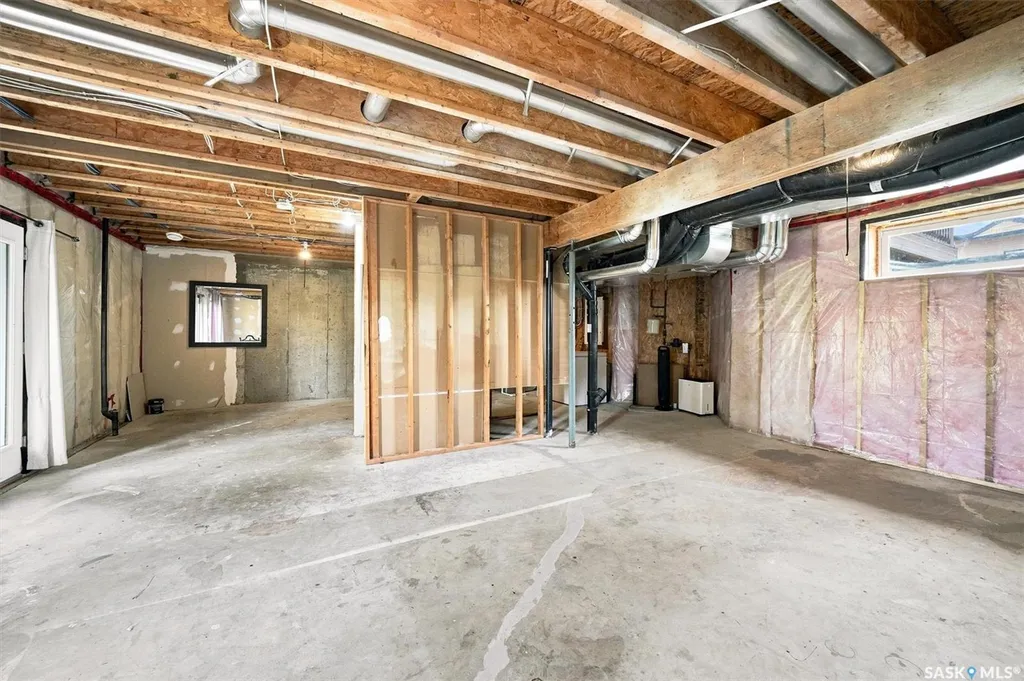 118 Hampton Circle Saskatoon SK S7R 0C9