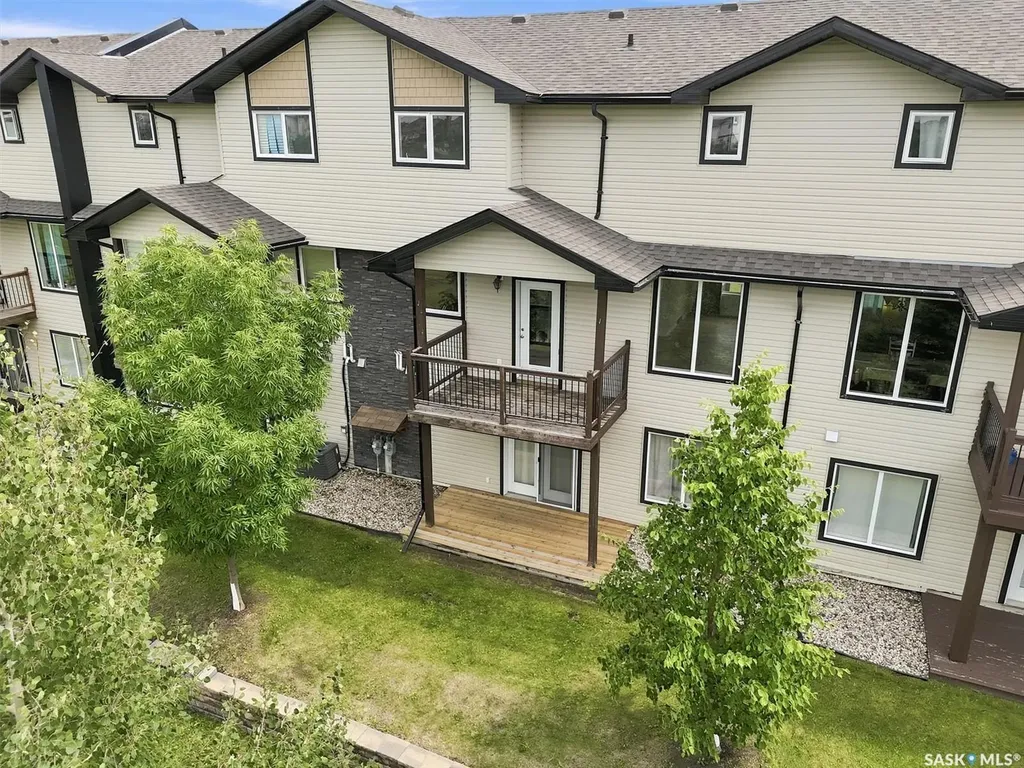 118 Hampton Circle Saskatoon SK S7R 0C9