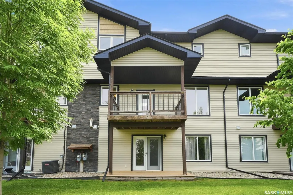 118 Hampton Circle Saskatoon SK S7R 0C9