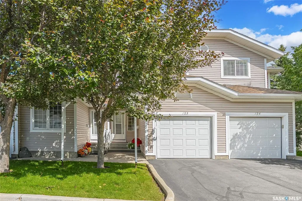 212 La Ronge Road Saskatoon SK S7K 8E5