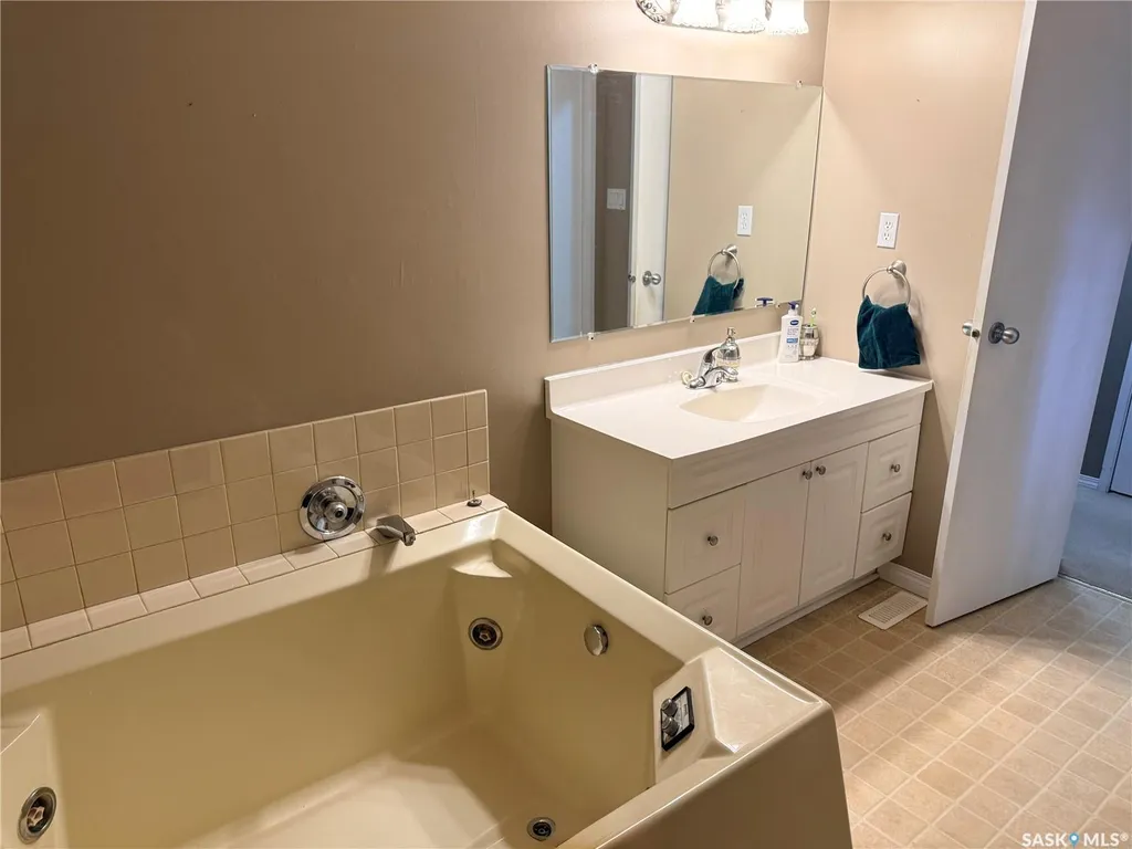 1012 6th Street E Rosetown SK S0L 2V0