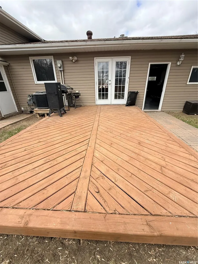 1012 6th Street E Rosetown SK S0L 2V0