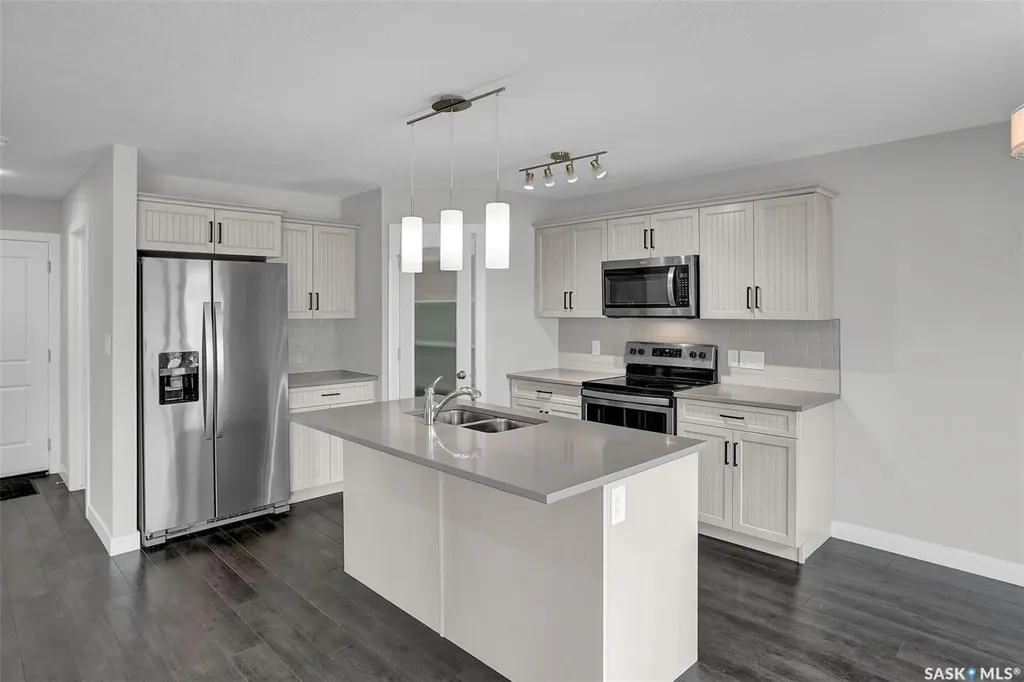3229 Green Water Drive Regina SK S4V 3R6