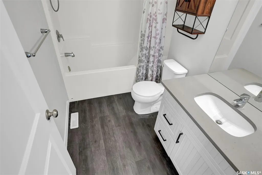 3229 Green Water Drive Regina SK S4V 3R6