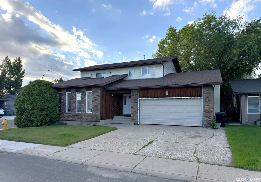306 Crean Crescent Saskatoon SK S7J 3X2