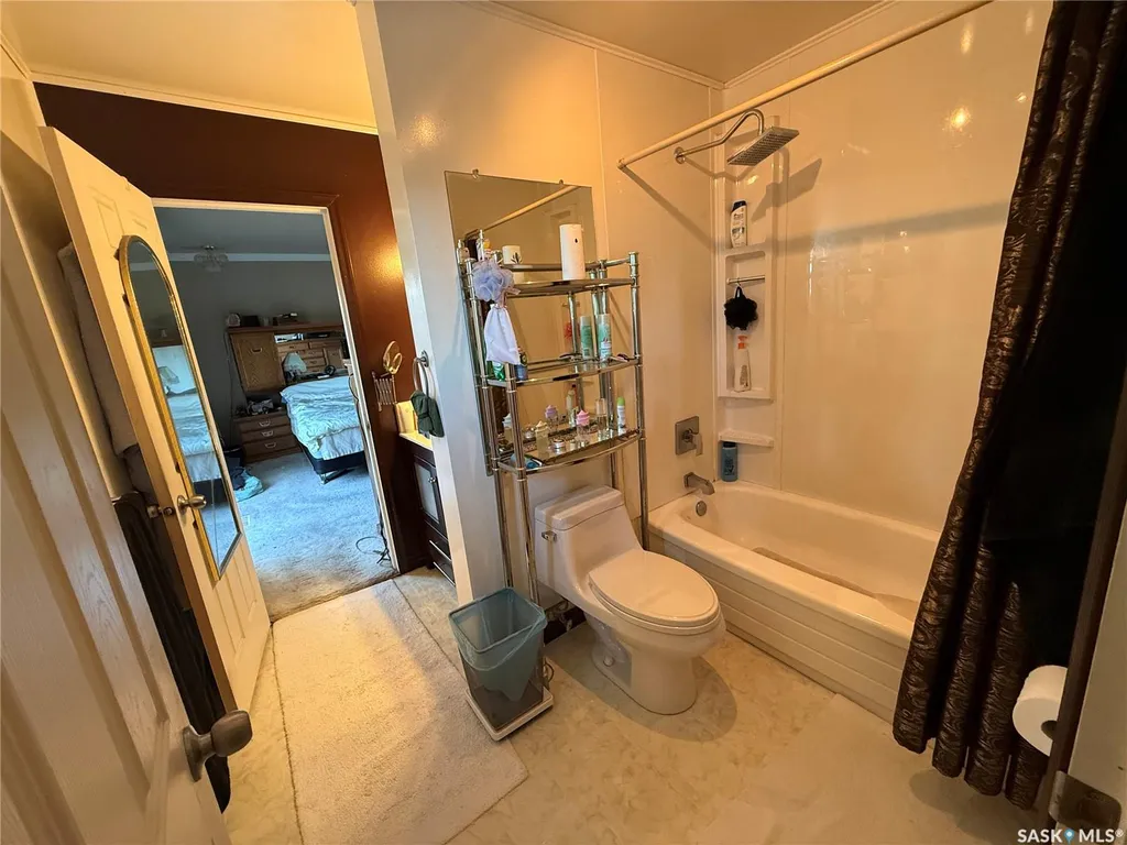 306 Crean Crescent Saskatoon SK S7J 3X2