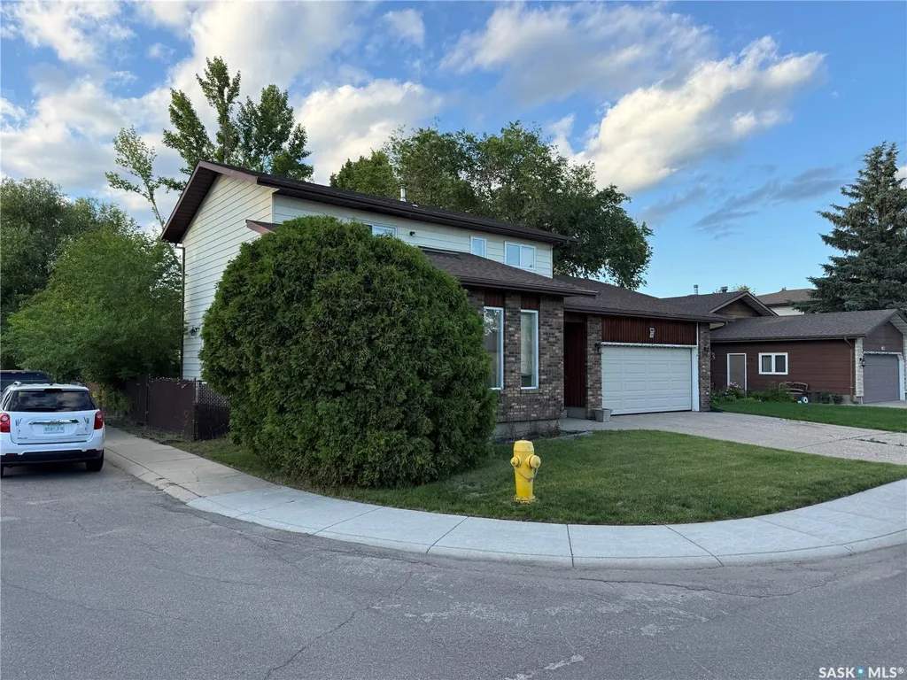 306 Crean Crescent Saskatoon SK S7J 3X2