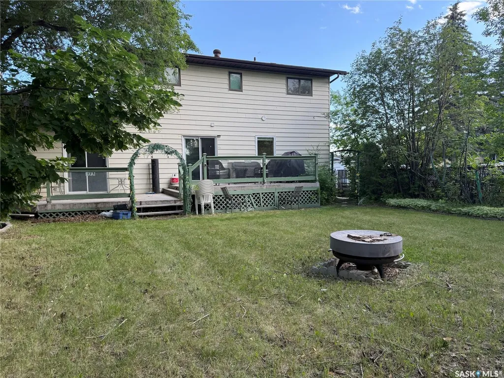 306 Crean Crescent Saskatoon SK S7J 3X2
