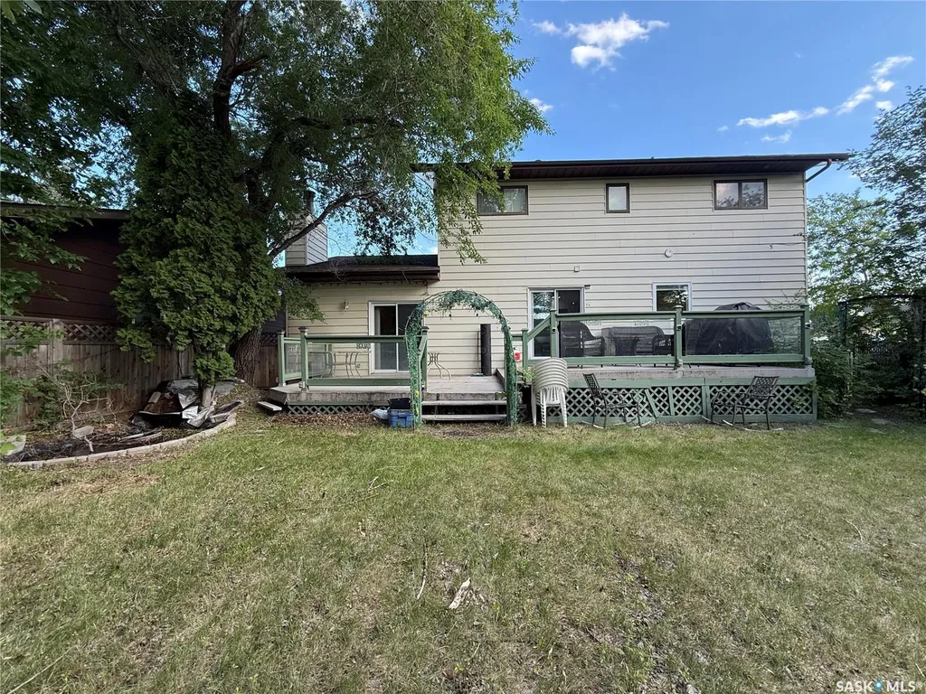 306 Crean Crescent Saskatoon SK S7J 3X2