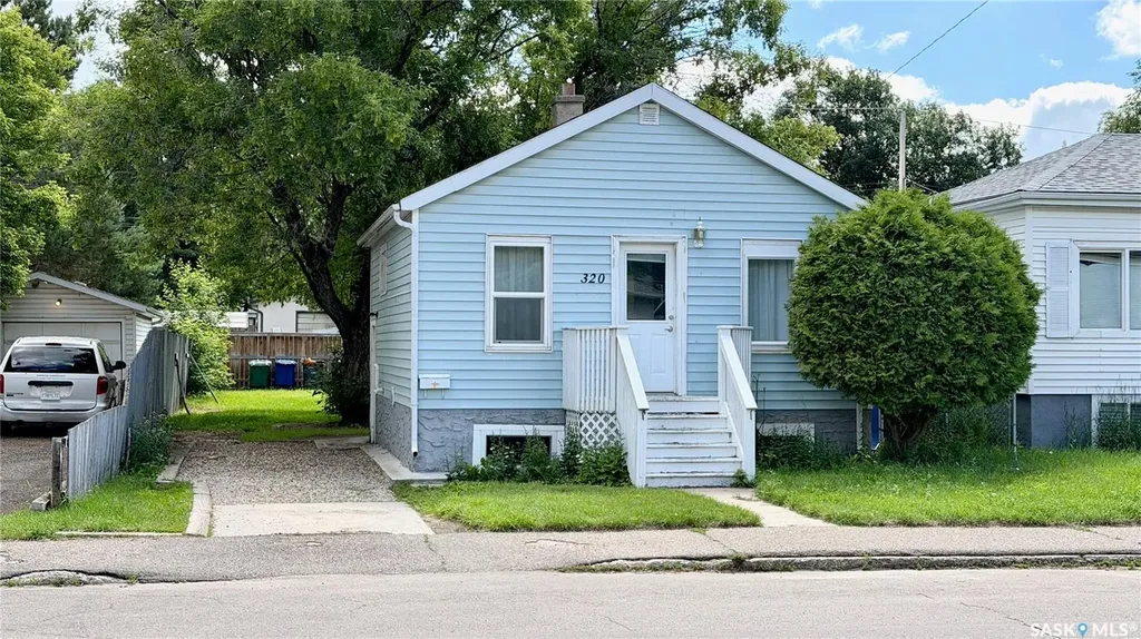 320 M Avenue N Saskatoon SK S7L 2S5