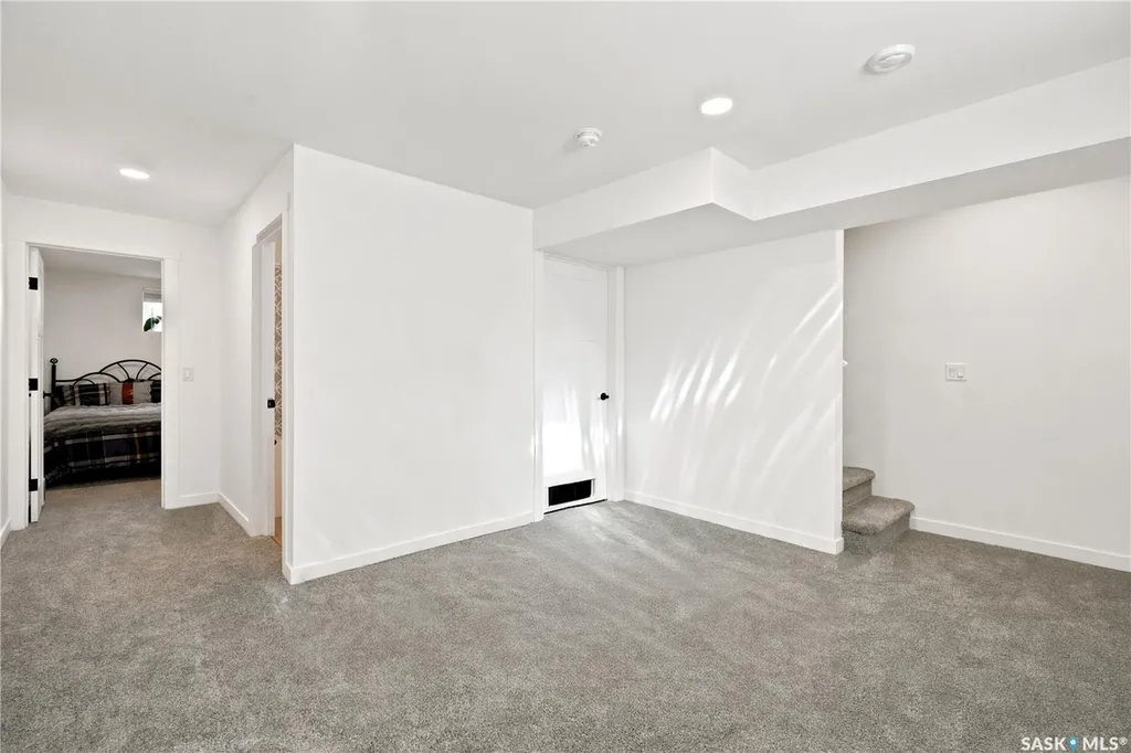 919A F Avenue N Saskatoon SK S7L 1W7