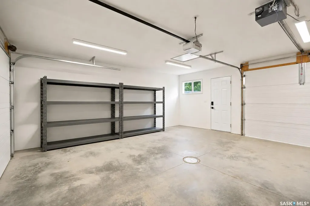919A F Avenue N Saskatoon SK S7L 1W7