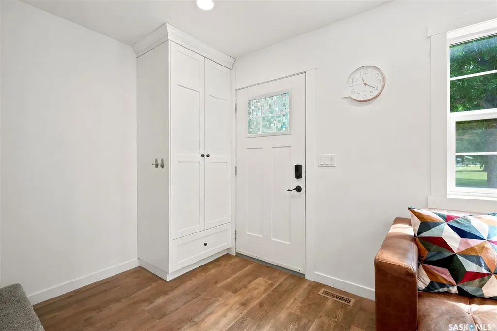 919A F Avenue N Saskatoon SK S7L 1W7