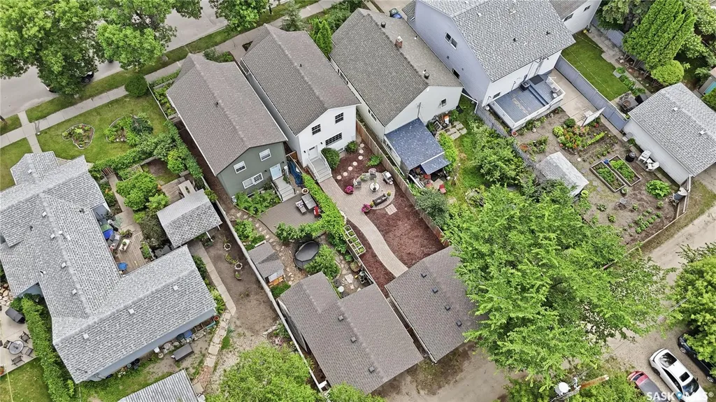 919A F Avenue N Saskatoon SK S7L 1W7