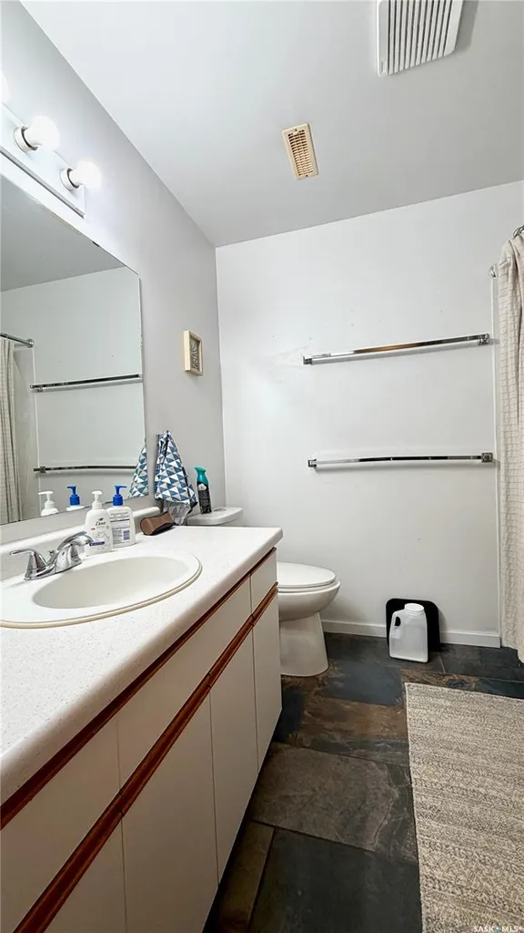 409 109th Street W Saskatoon SK S7N 1R8