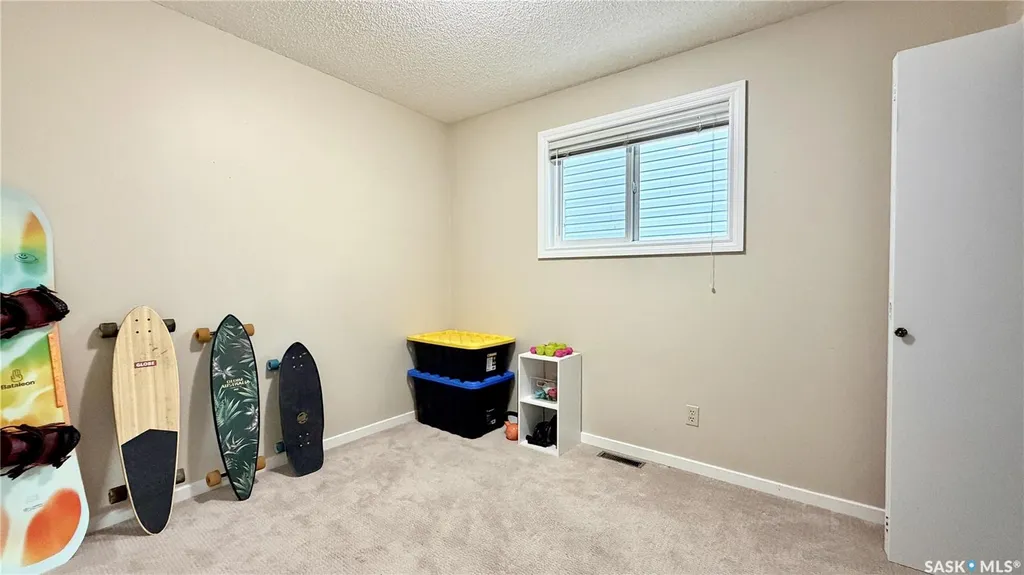 409 109th Street W Saskatoon SK S7N 1R8