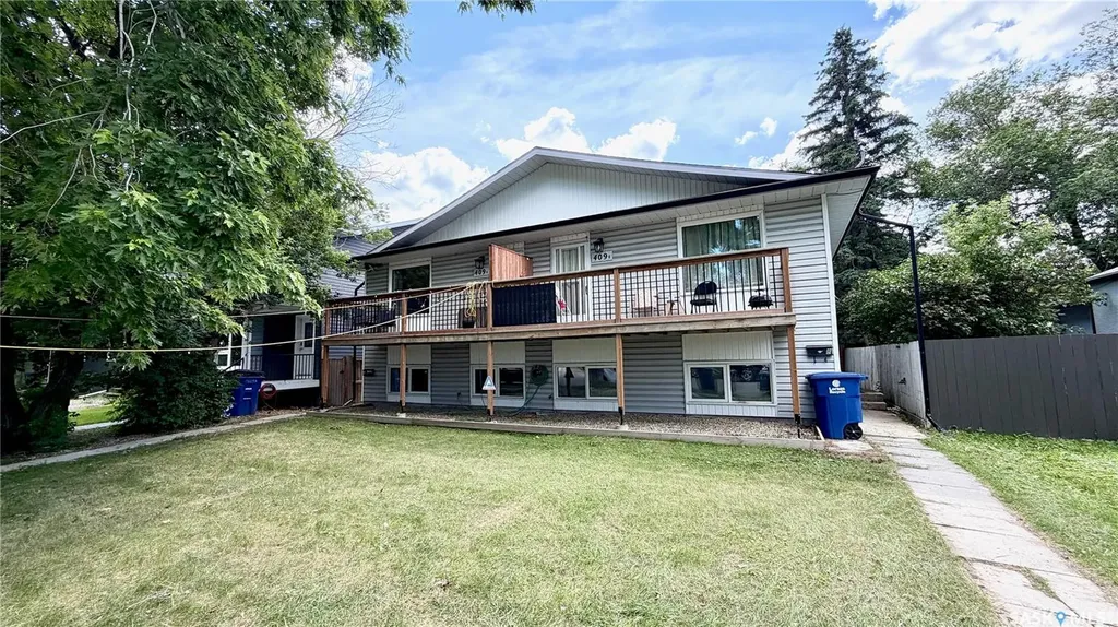 409 109th Street W Saskatoon SK S7N 1R8