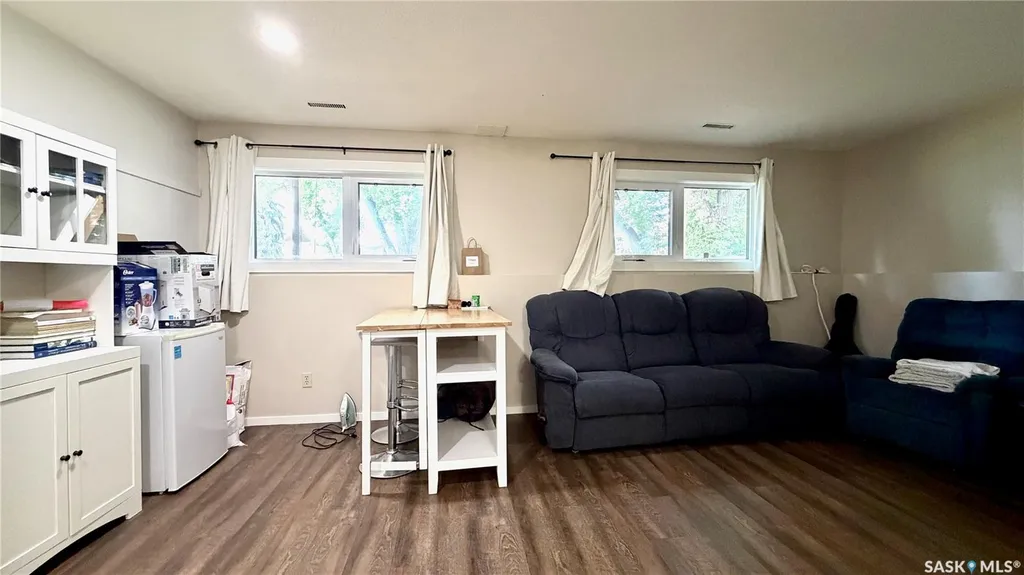 409 109th Street W Saskatoon SK S7N 1R8