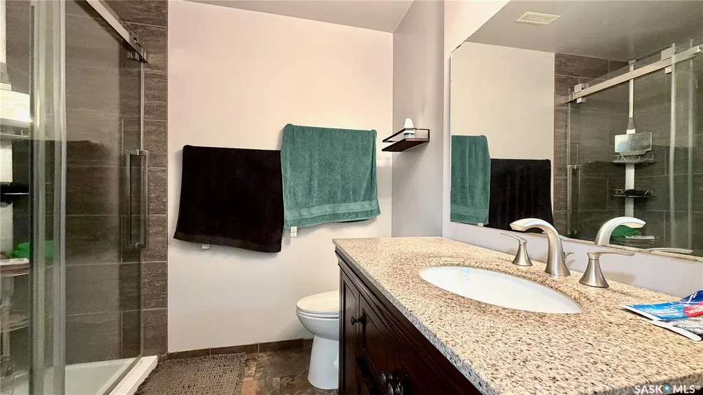 409 109th Street W Saskatoon SK S7N 1R8