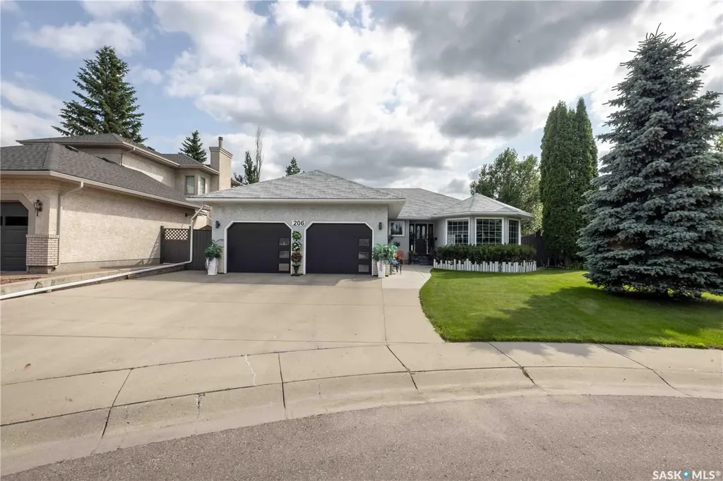 206 Braemar Bay Saskatoon SK S7V 1A2