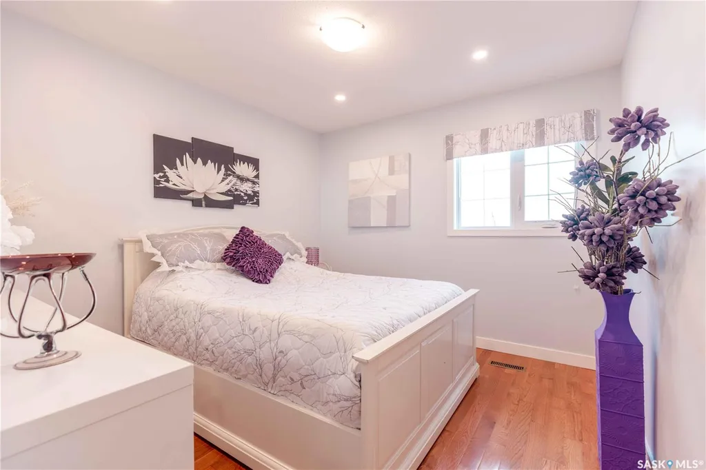 206 Braemar Bay Saskatoon SK S7V 1A2
