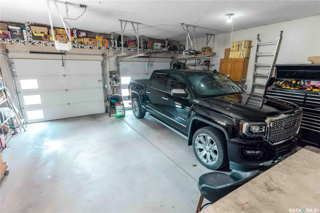 206 Braemar Bay Saskatoon SK S7V 1A2