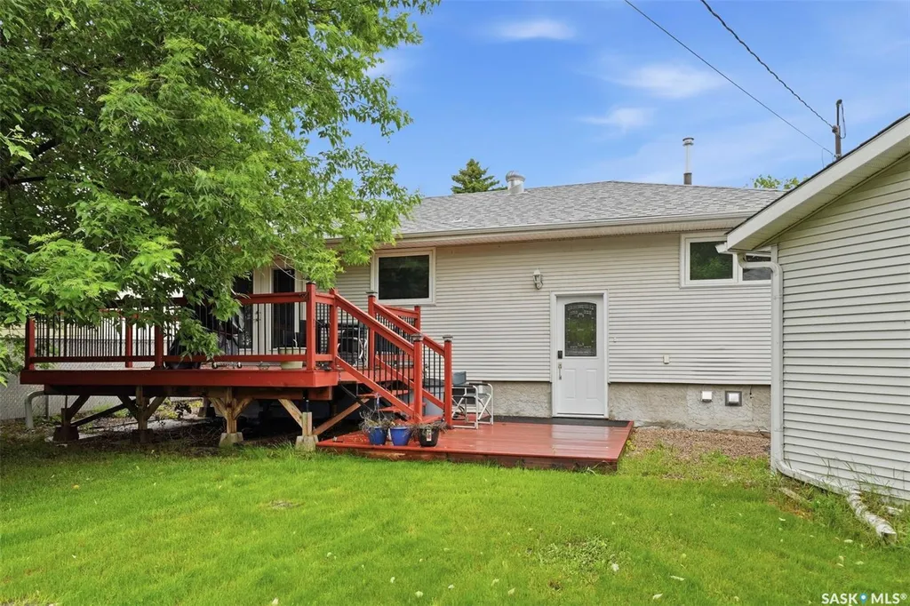 685 River Street E Prince Albert SK S6V 0H8