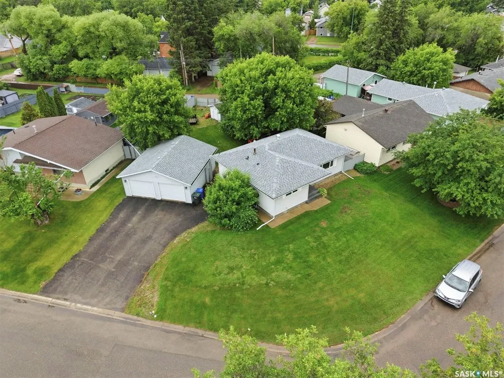 685 River Street E Prince Albert SK S6V 0H8