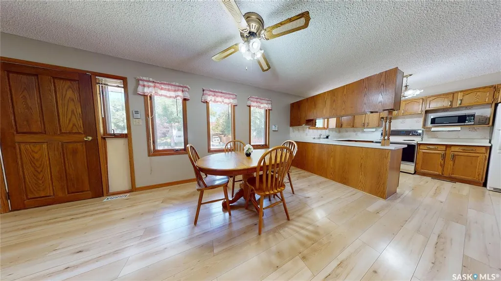51 Harrigan Crescent Maple Creek SK S0N 1N0