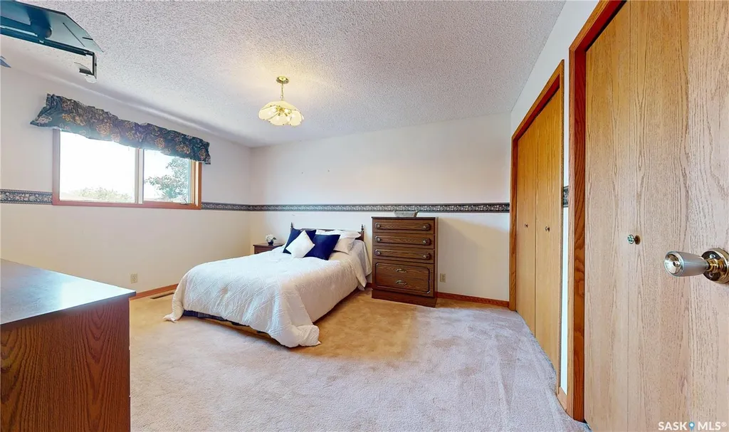 51 Harrigan Crescent Maple Creek SK S0N 1N0