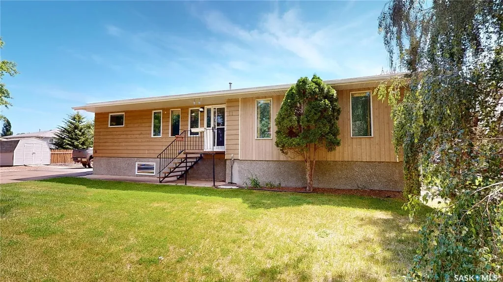 51 Harrigan Crescent Maple Creek SK S0N 1N0