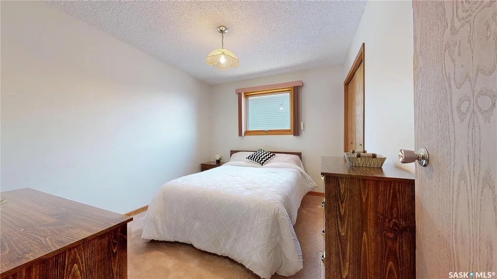 51 Harrigan Crescent Maple Creek SK S0N 1N0