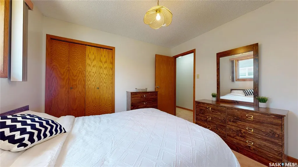 51 Harrigan Crescent Maple Creek SK S0N 1N0