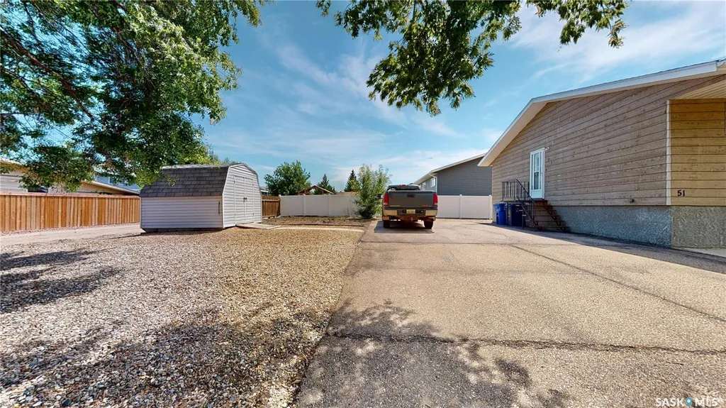 51 Harrigan Crescent Maple Creek SK S0N 1N0