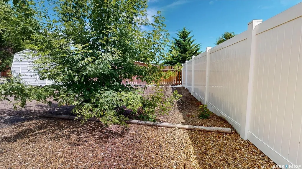 51 Harrigan Crescent Maple Creek SK S0N 1N0