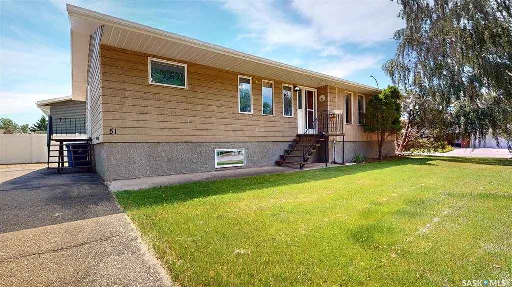 51 Harrigan Crescent Maple Creek SK S0N 1N0