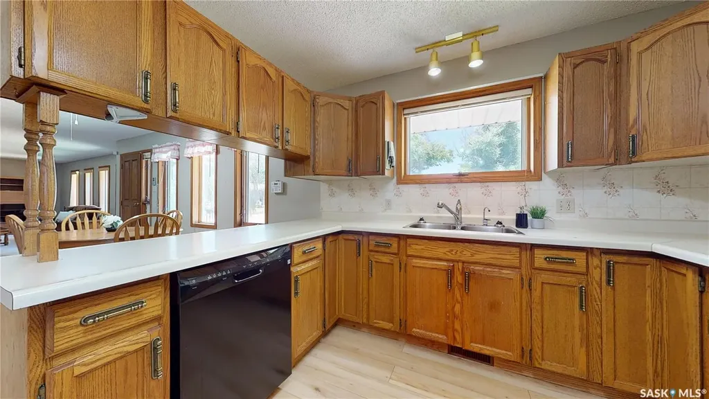 51 Harrigan Crescent Maple Creek SK S0N 1N0