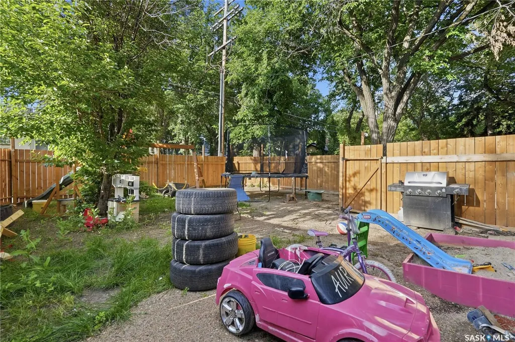 3300 Victoria Avenue Regina SK S4T 1L6