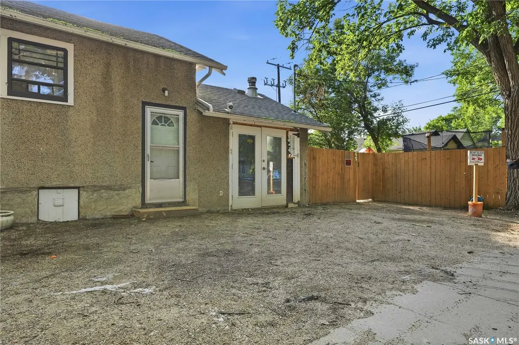 3300 Victoria Avenue Regina SK S4T 1L6