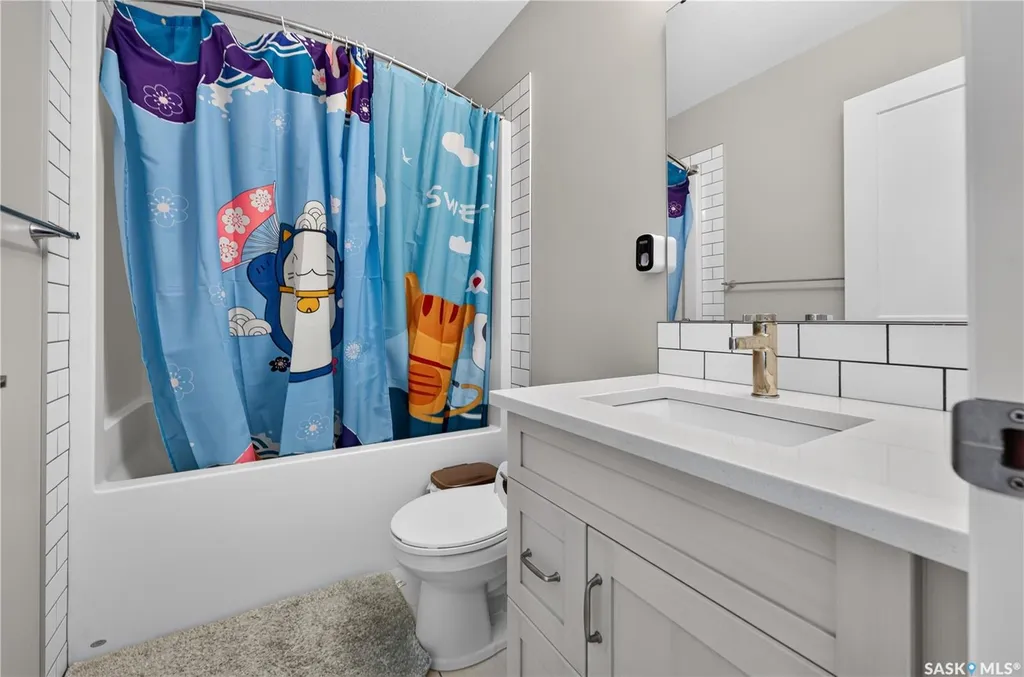 3281 Chuka Boulevard Regina SK S4V 3K7