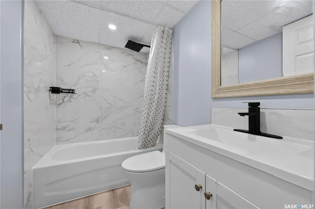 3281 Chuka Boulevard Regina SK S4V 3K7