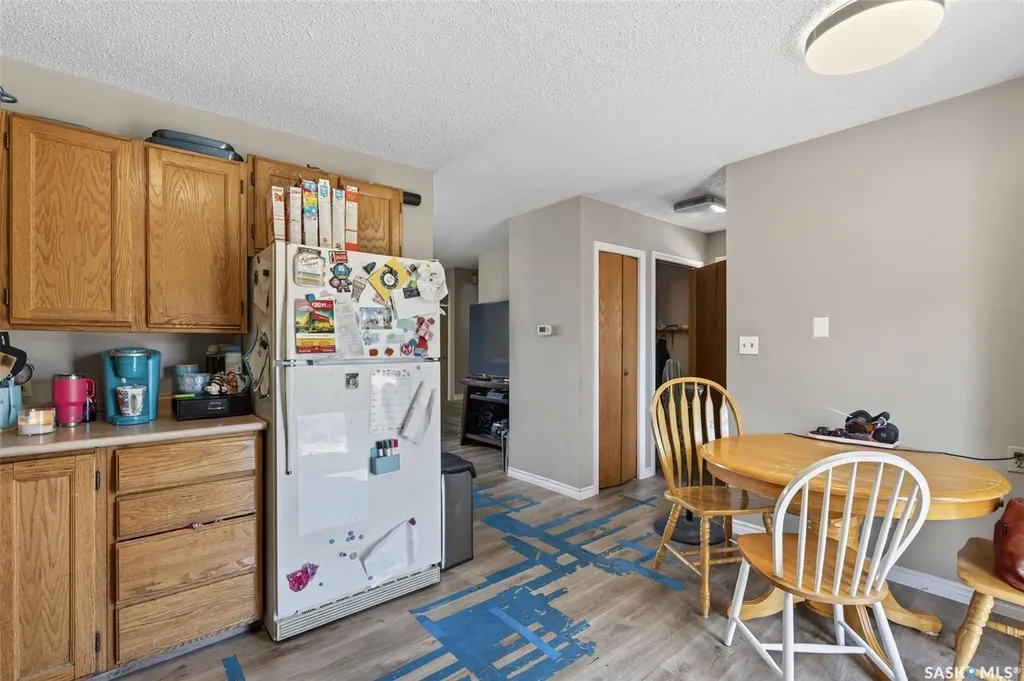 103-105 Davies Road Saskatoon SK S7K 7L4
