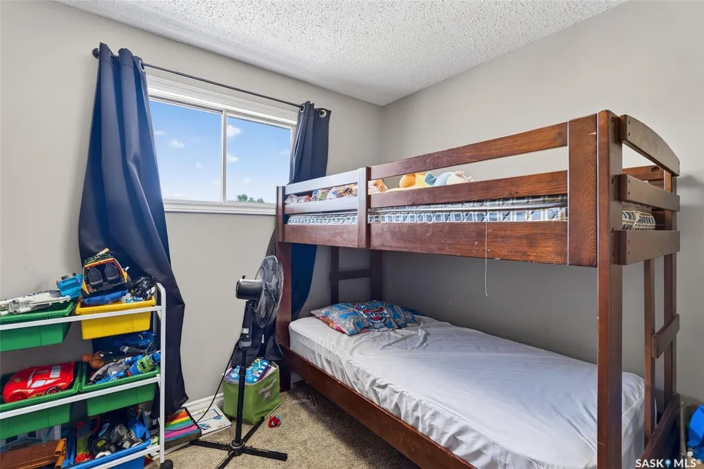 103-105 Davies Road Saskatoon SK S7K 7L4
