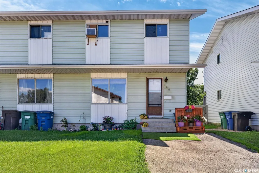 103-105 Davies Road Saskatoon SK S7K 7L4