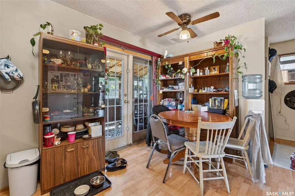 103-105 Davies Road Saskatoon SK S7K 7L4