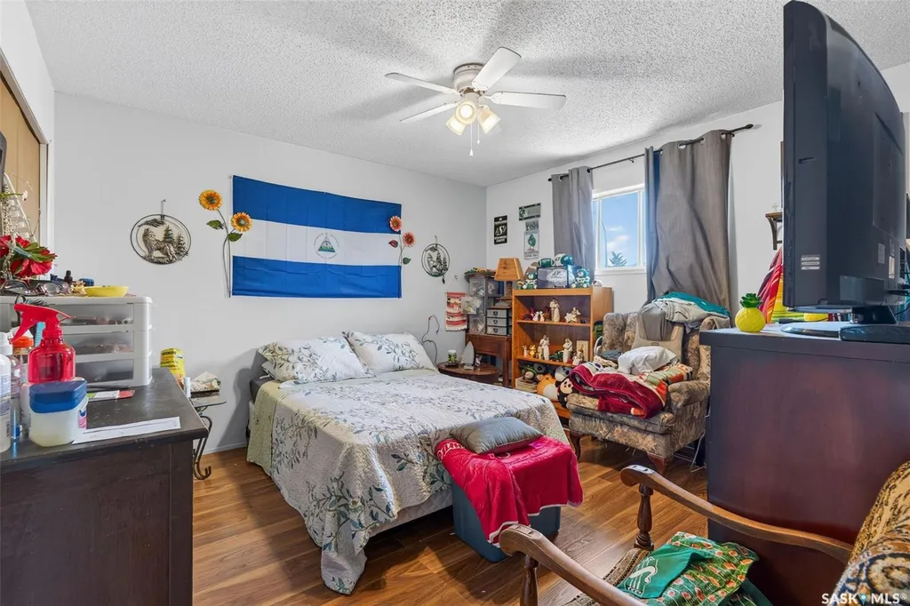 103-105 Davies Road Saskatoon SK S7K 7L4