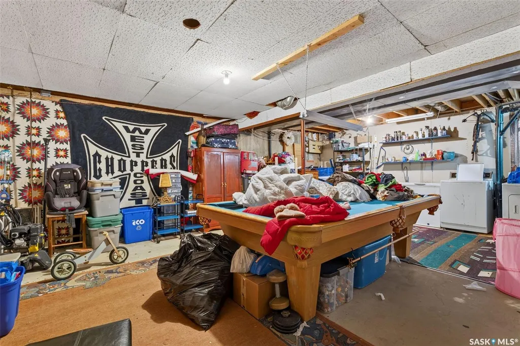 103-105 Davies Road Saskatoon SK S7K 7L4