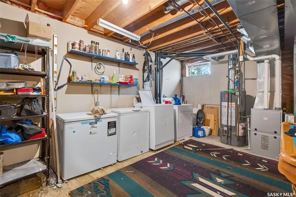 103-105 Davies Road Saskatoon SK S7K 7L4