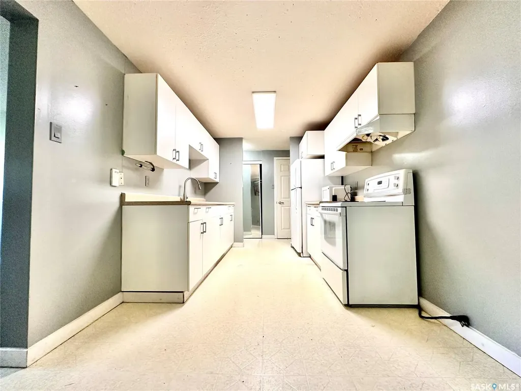 3625 Chaben Place Saskatoon SK S7H 4E9